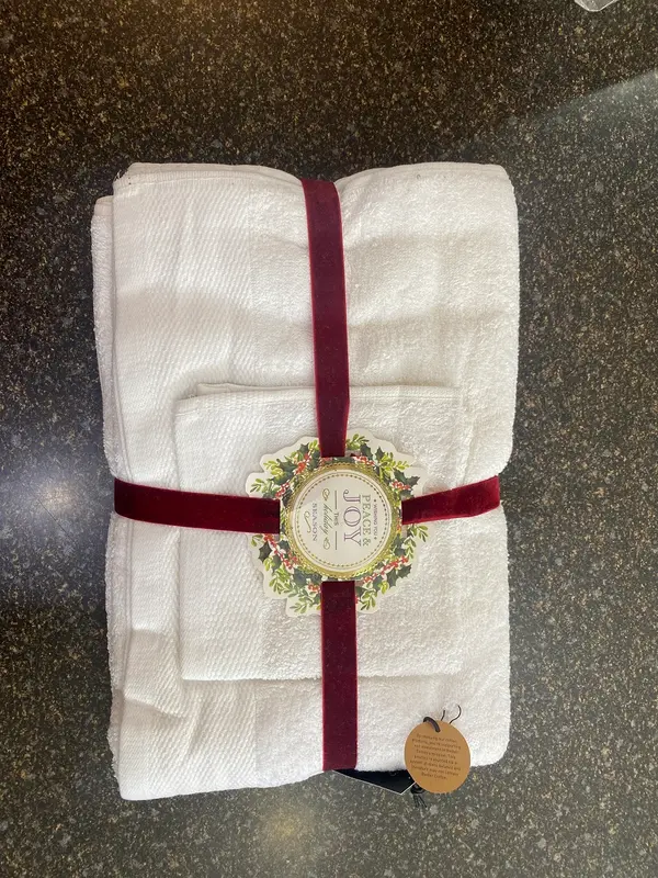 Bath Towel 27x54" – Premium Quality + Free 12x12" Towel