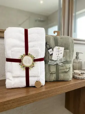 Bath Towel 27x54" – Premium Quality + Free 12x12" Towel