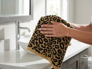 Leopard Print Cotton Hand Towel (20" x 40") – Absorbent Towel