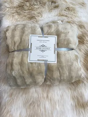 Soft Plush Fleece Blanket Grey – Cozy & Warm Home Blanket